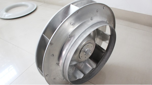 保養(yǎng)FFU風(fēng)機(jī)