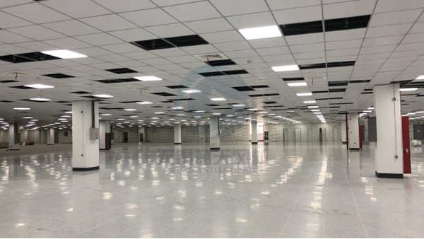 藍(lán)天風(fēng)機(jī)1600余臺(tái)FFU直流EC風(fēng)機(jī)現(xiàn)場(chǎng)調(diào)試與運(yùn)行