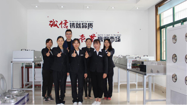 藍(lán)天風(fēng)機(jī)綠色環(huán)保，促進(jìn)可持續(xù)發(fā)展